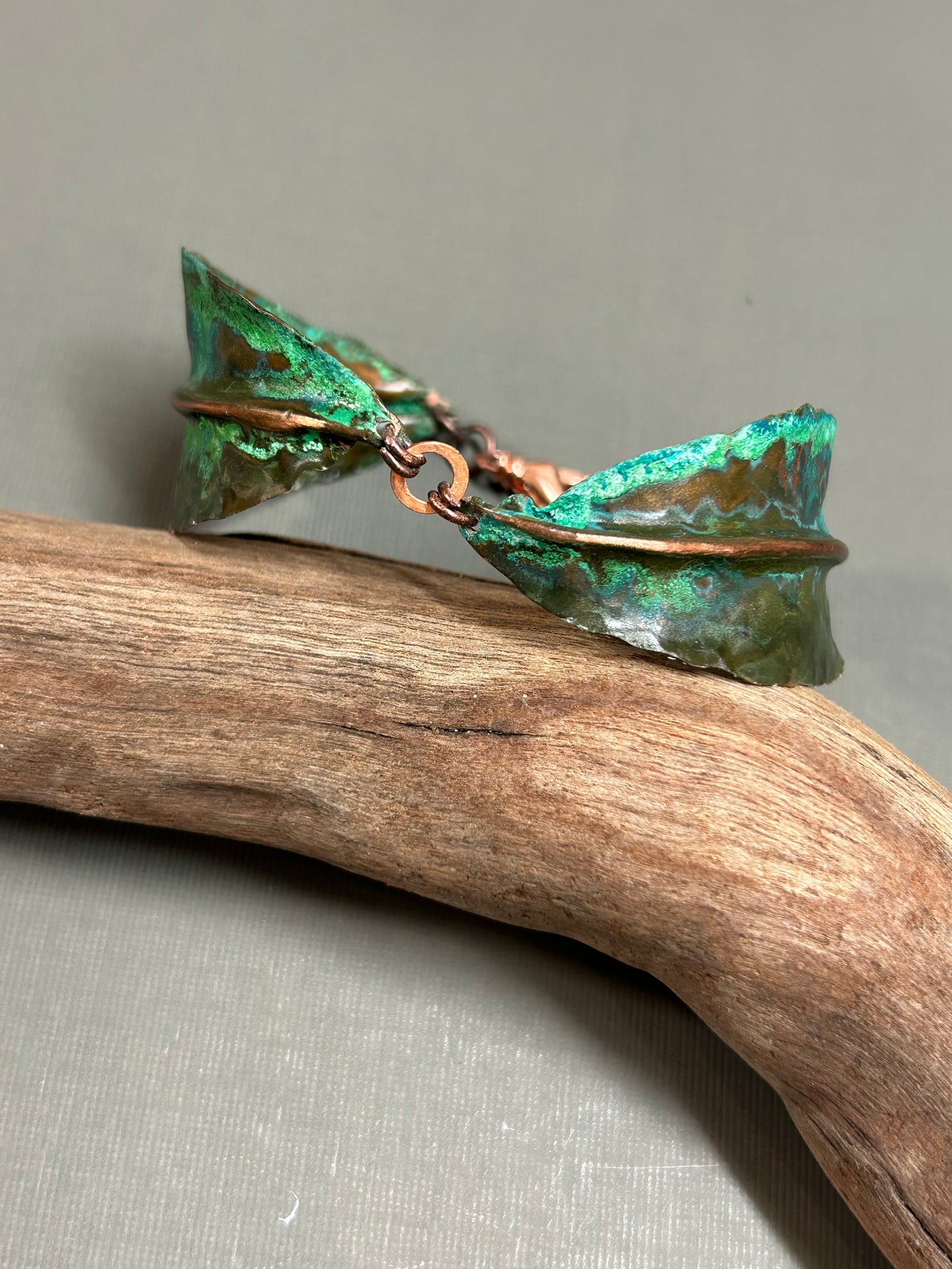 2 leaves turquoise bracelet