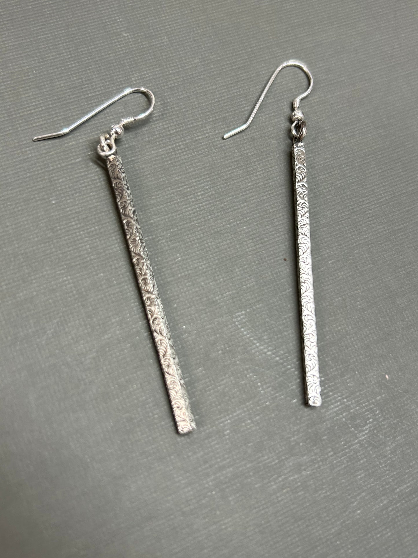 Silver slim earrings