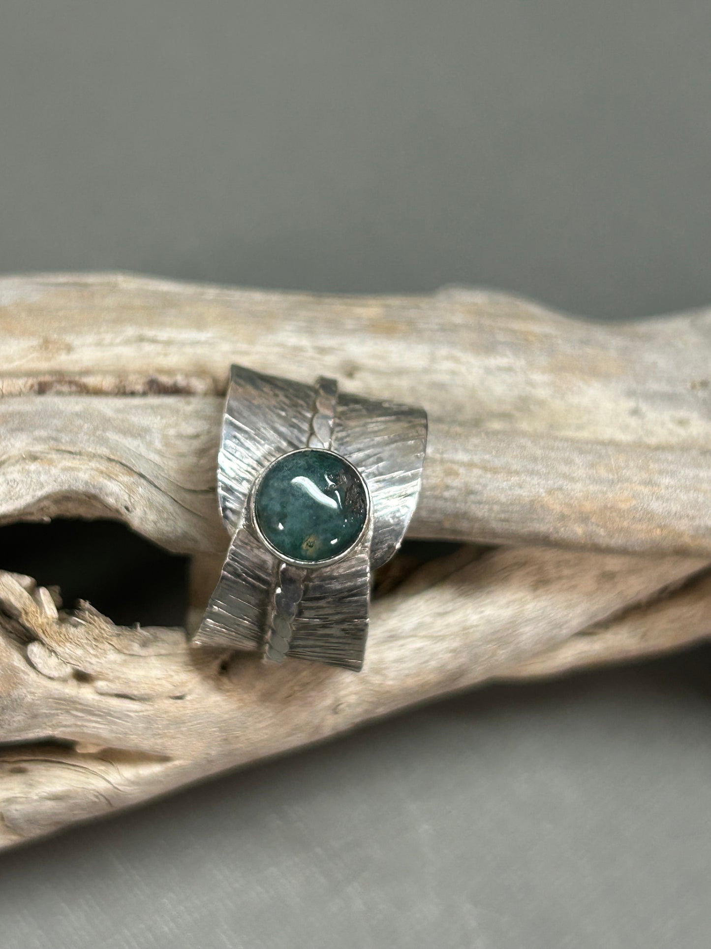 Feather ring-Moss Agate
