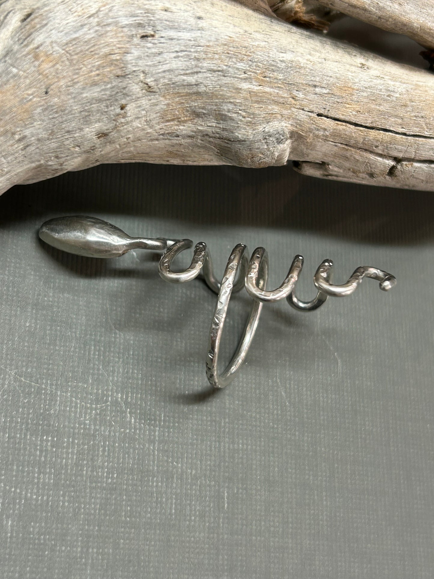 Snake ring wiggly silver snake