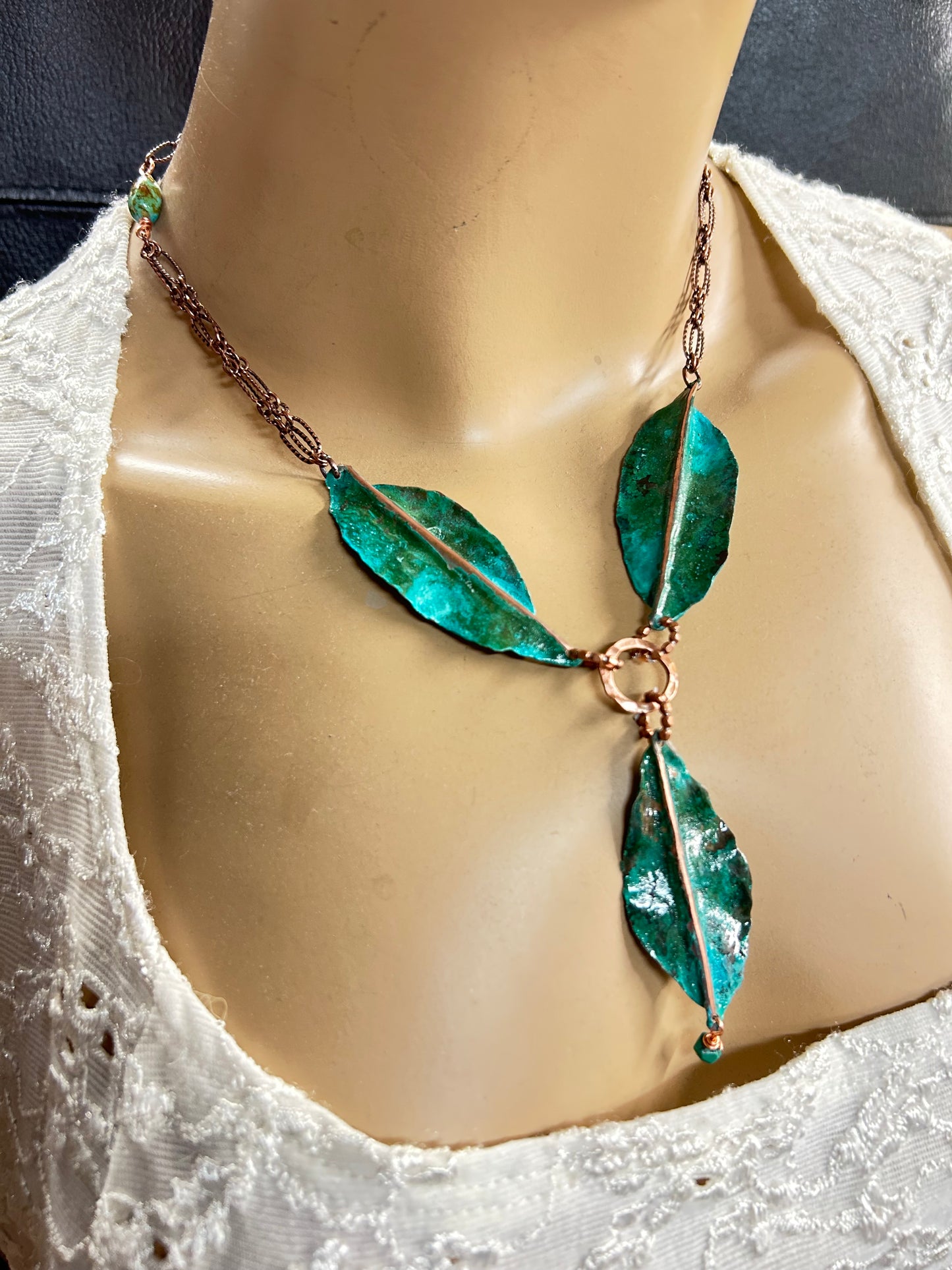 Turquoise leaves necklace