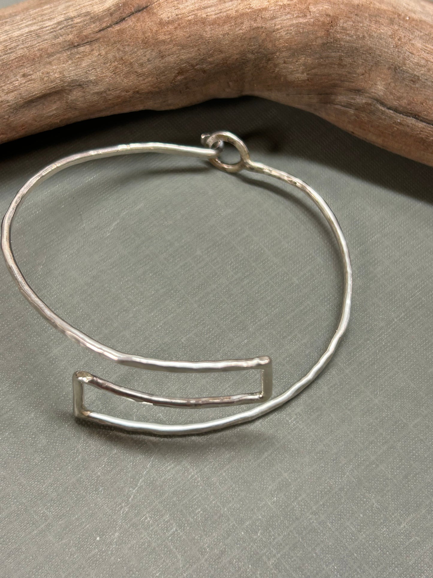 Zigzag hammered bracelet- silver