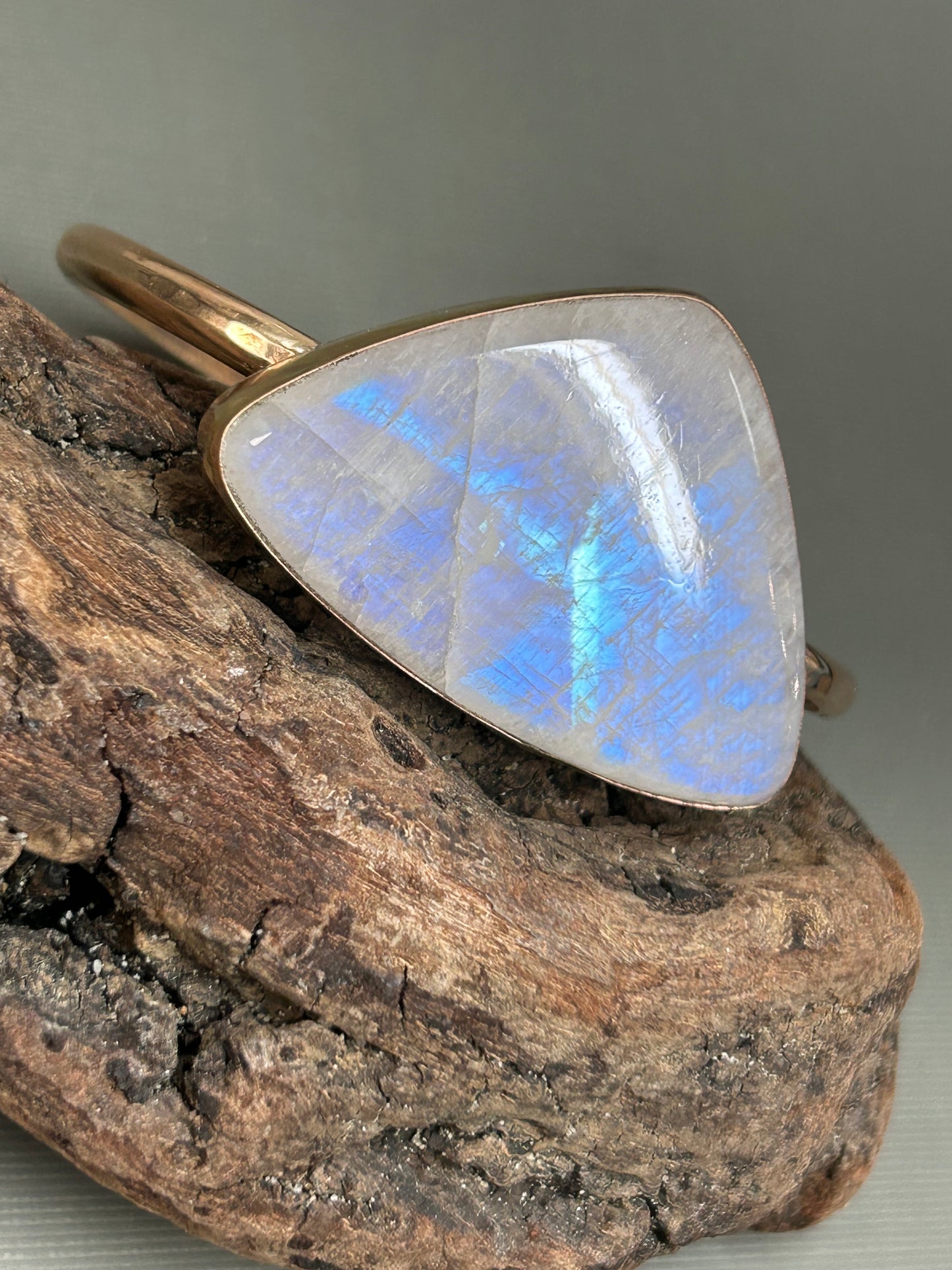 Rainbow Moonstone gold bracelet