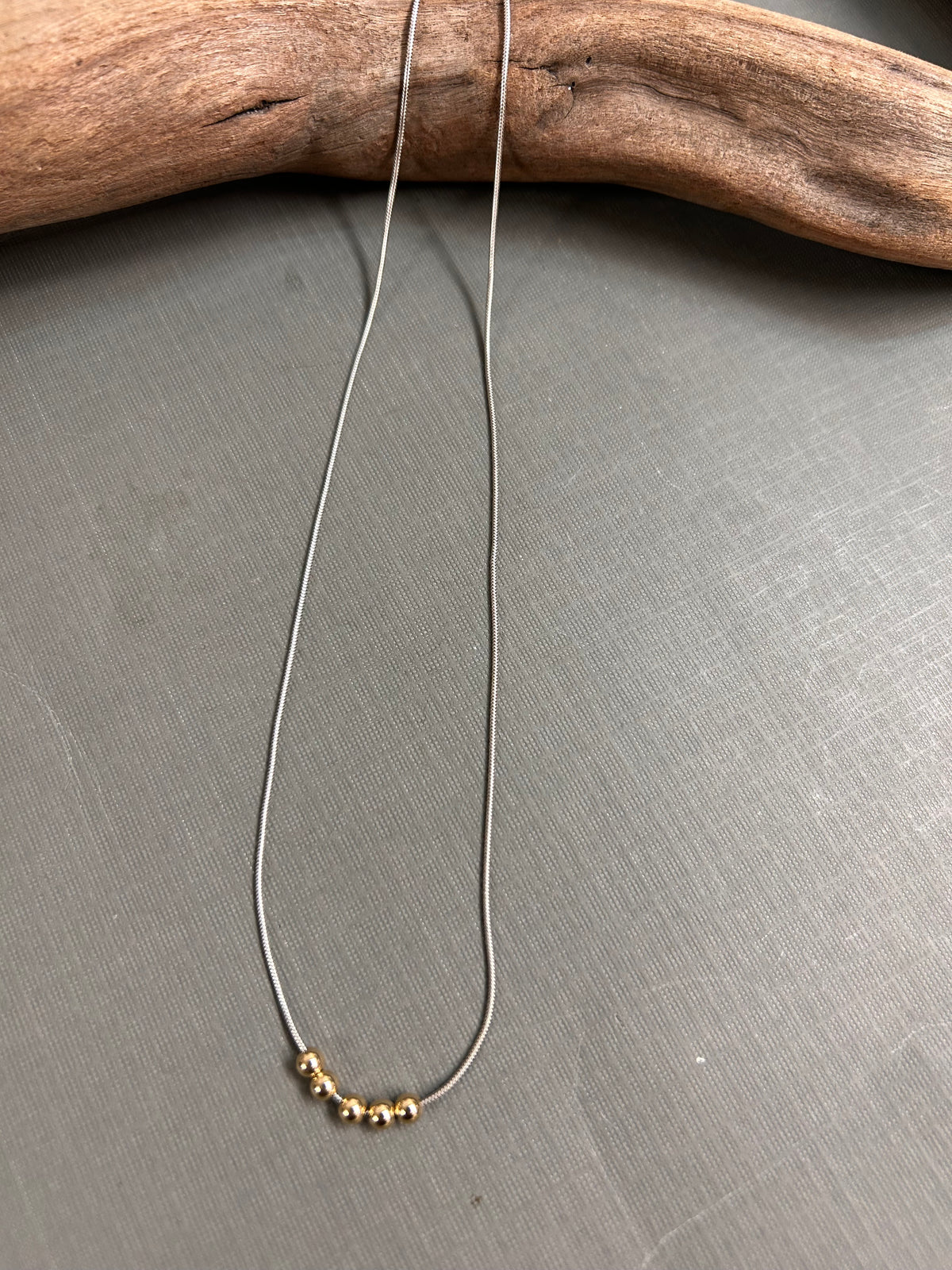 Dainty 2 colors necklace