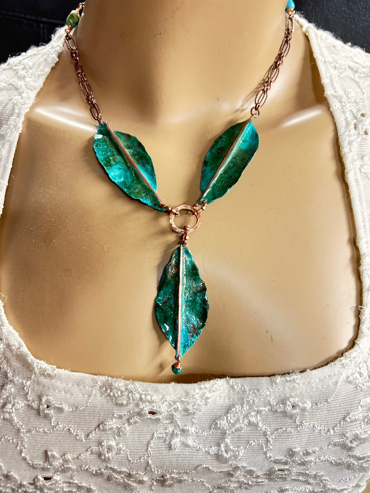 Turquoise leaves necklace