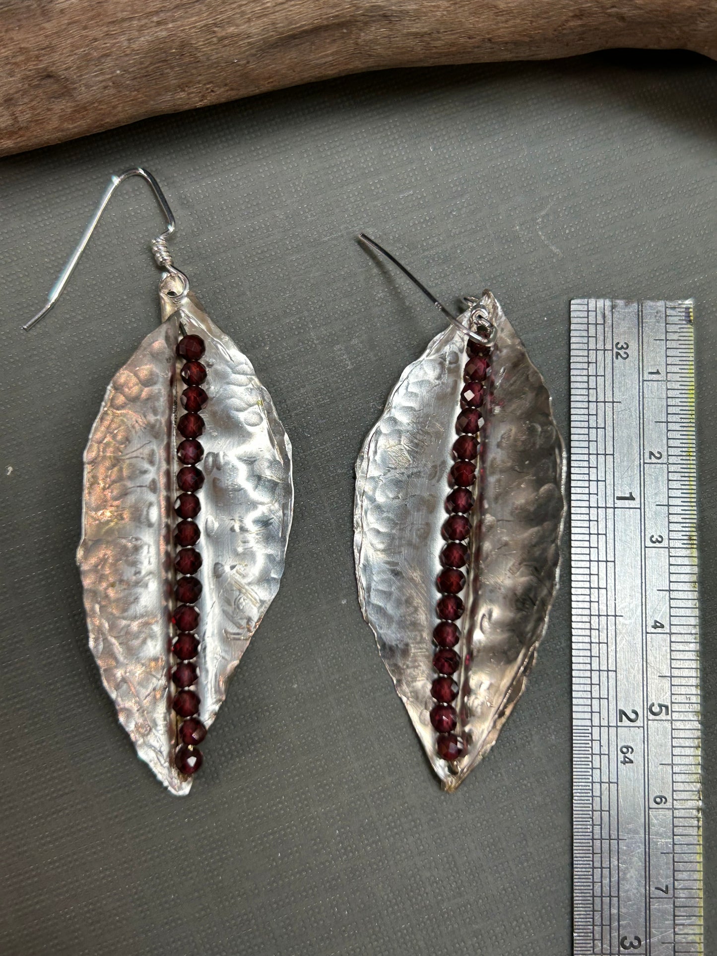 Silver Leaves earrings Garnet accent