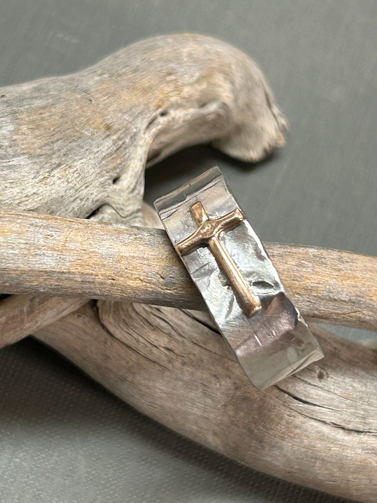 Cross ring- bi-metal gold and silver