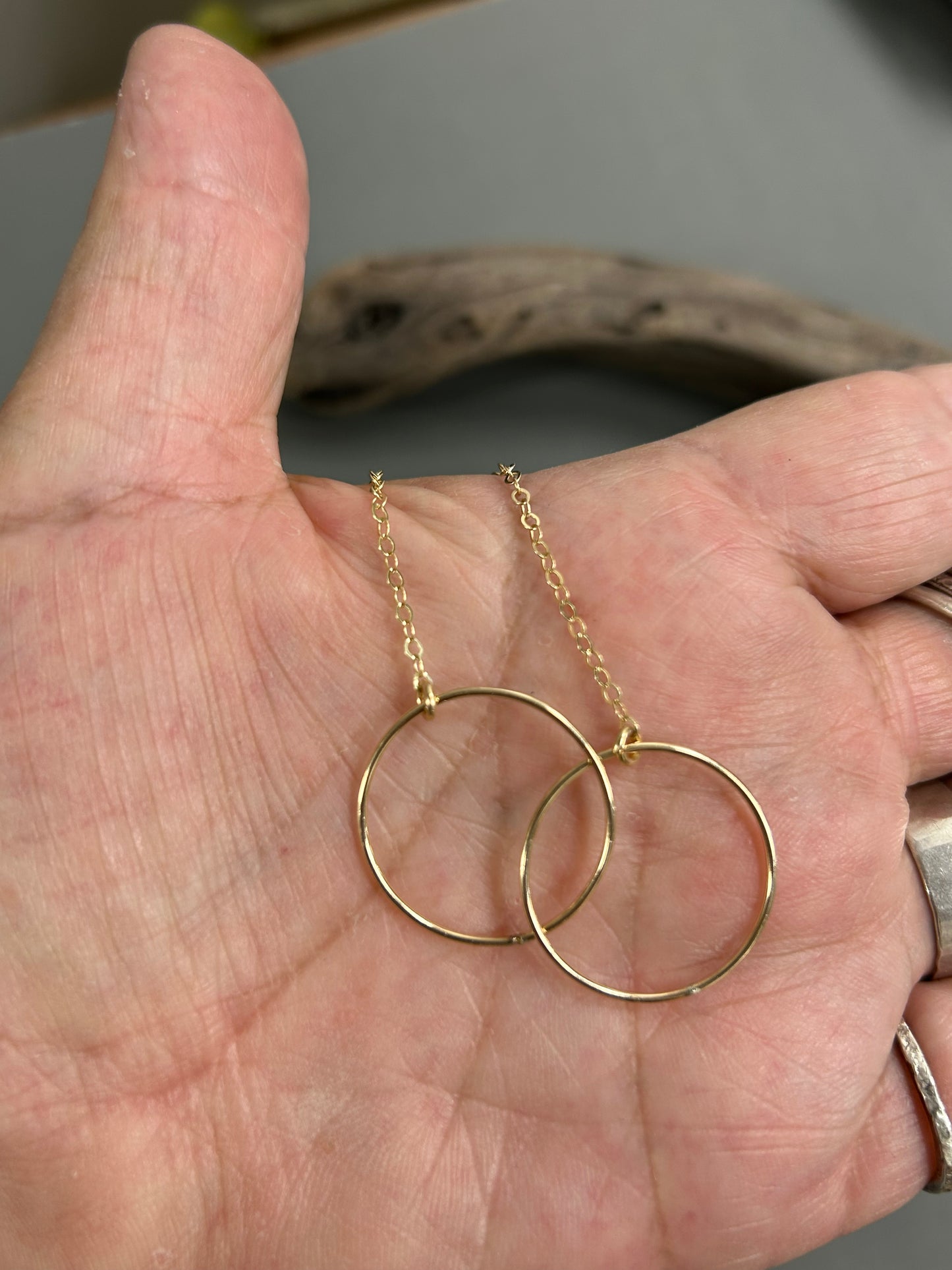 Intertwined circles of life-necklace gold
