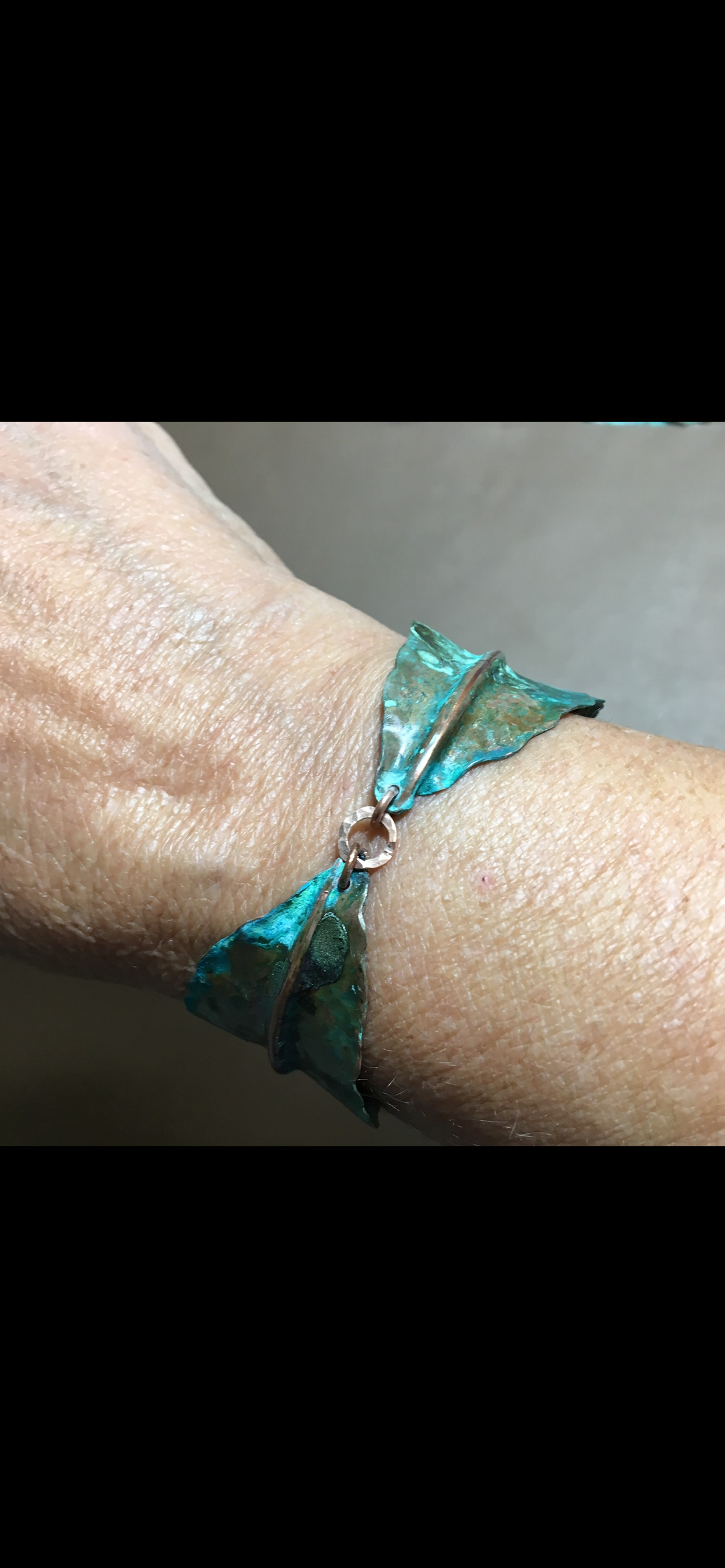 2 leaves turquoise bracelet