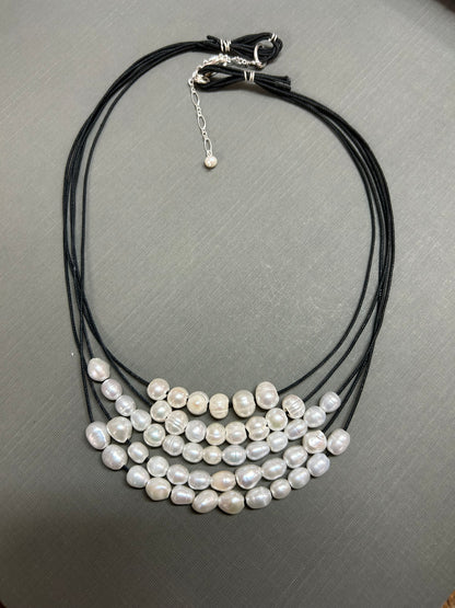 Cluster of White pearls - necklace