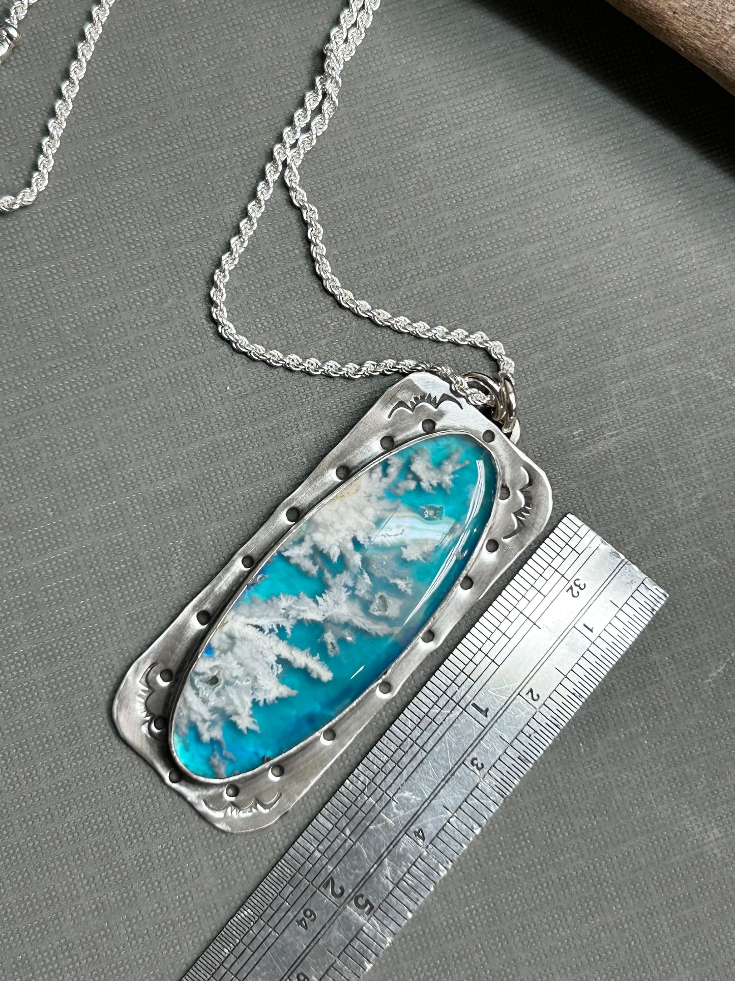 Sky-necklace