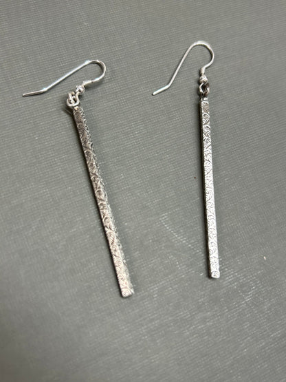 Silver slim earrings