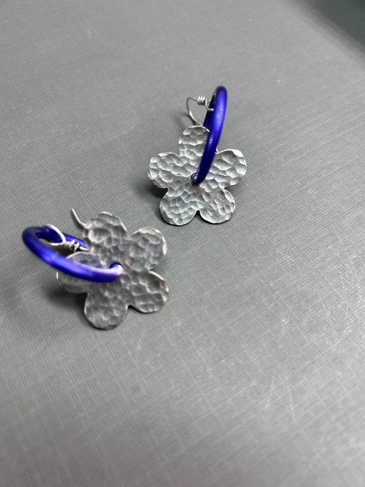 Daisy earrings colorful  accent