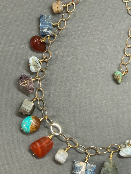 Gemstone dangle gold necklace