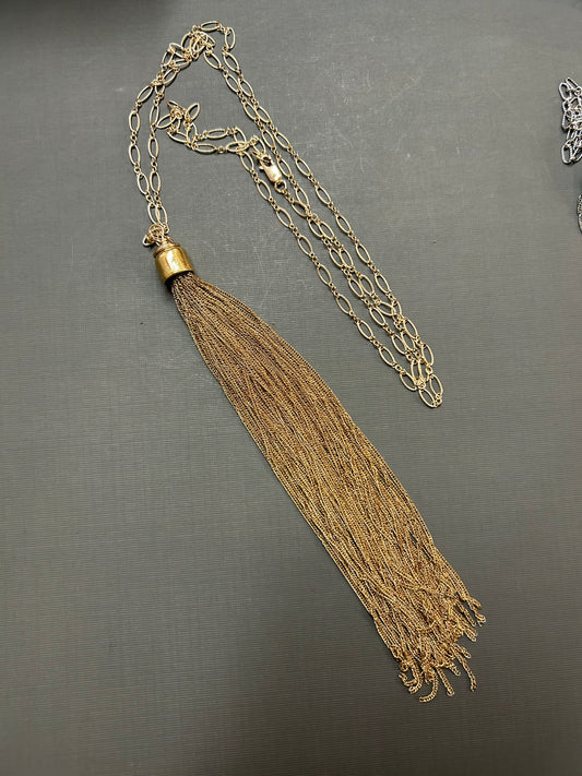 Tassel gold neck