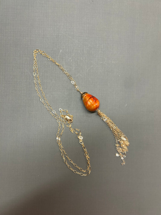 Pear shape Agate Necklace on gold chain