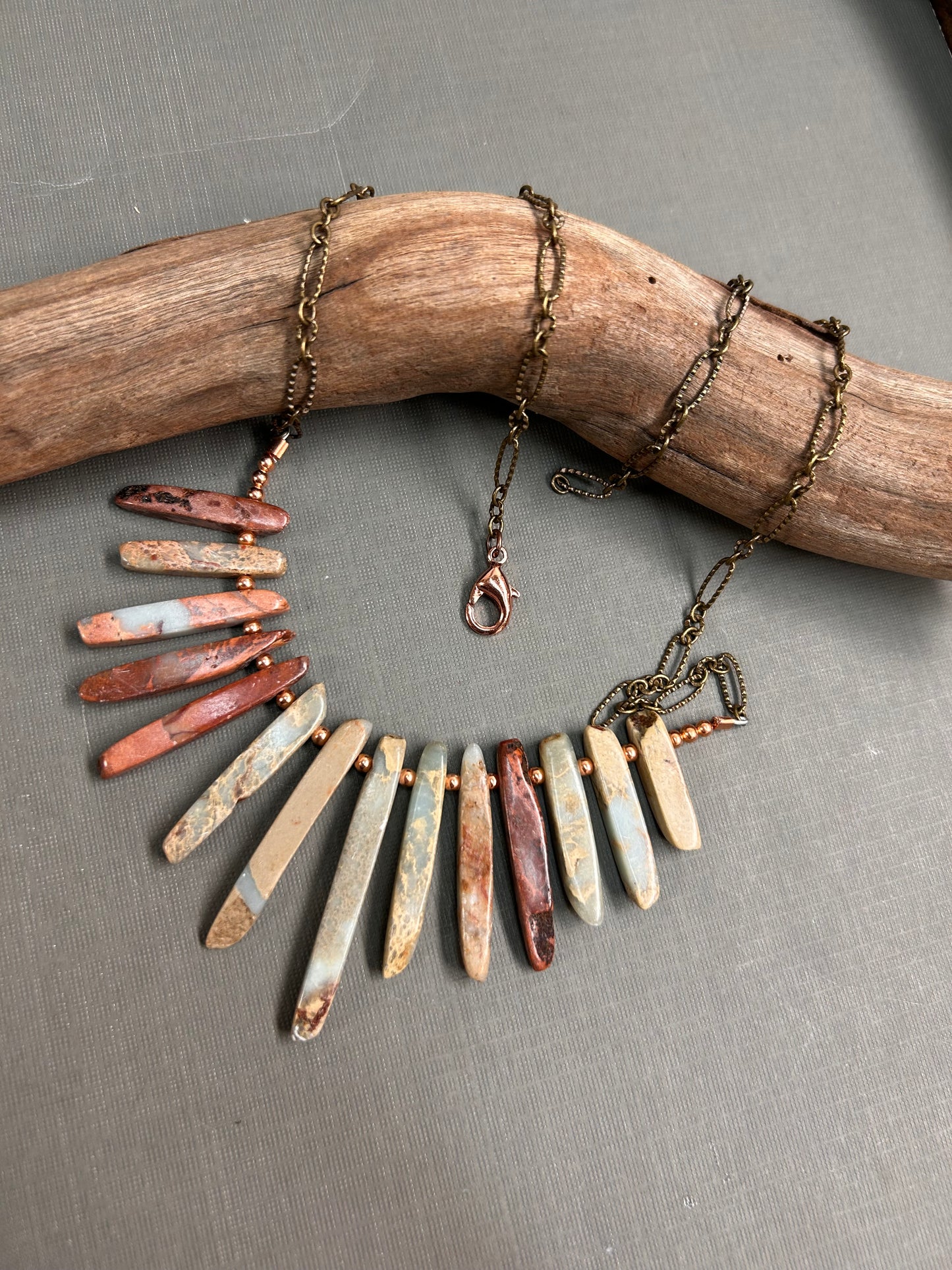 Earthy colors necklace