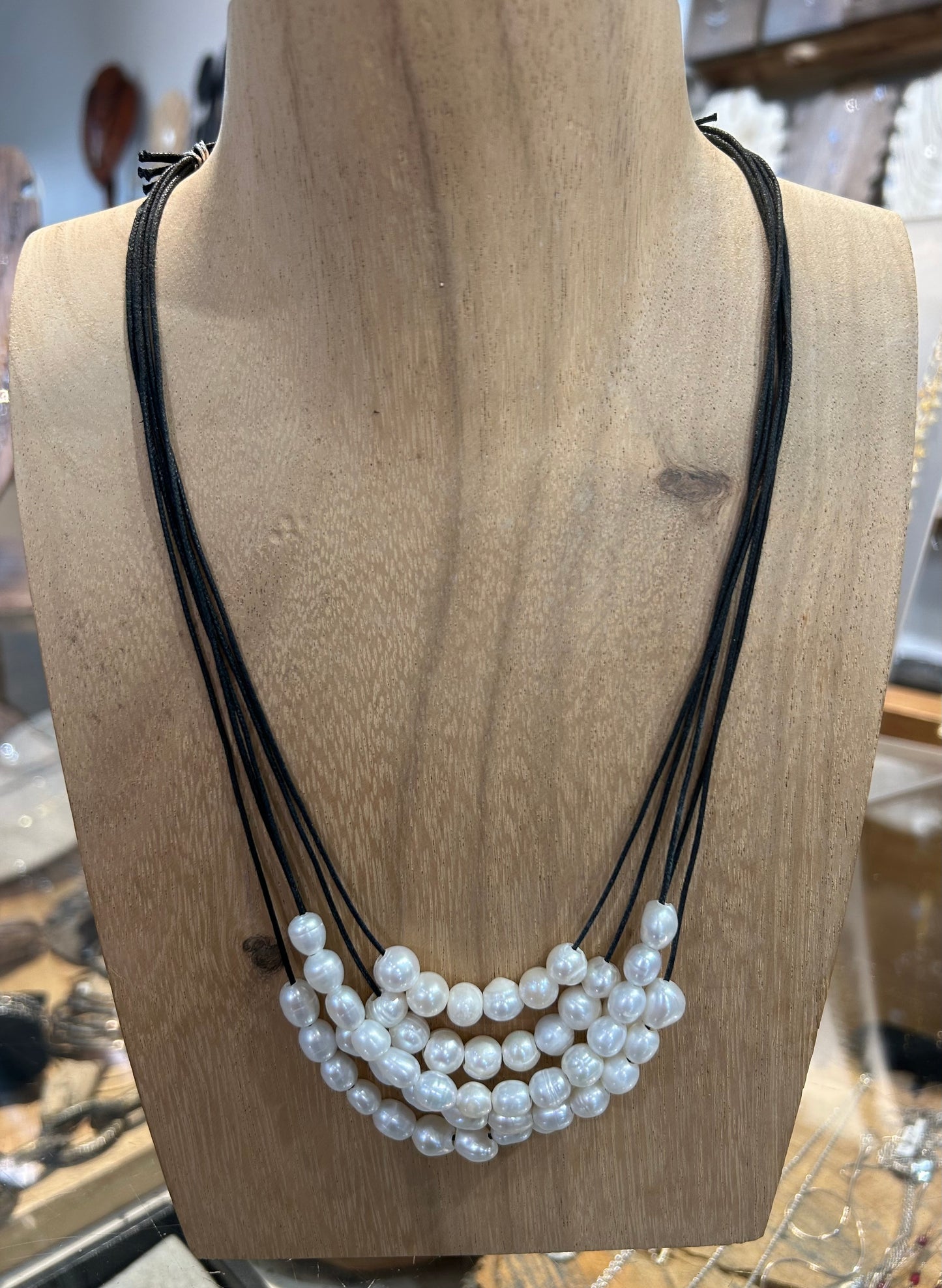 Cluster of White pearls - necklace