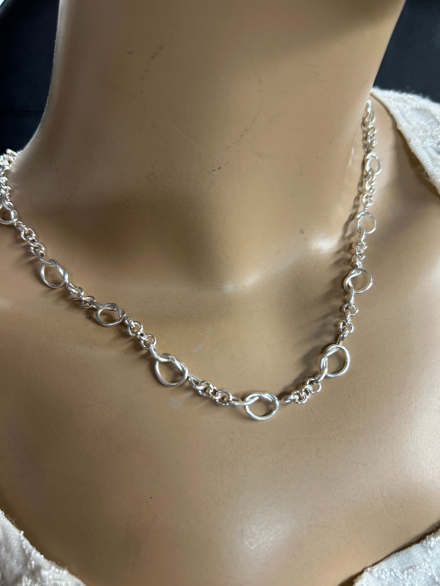 Knots necklace-silver