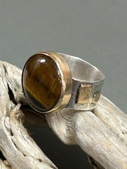 Tiger’s eye bi metal ring